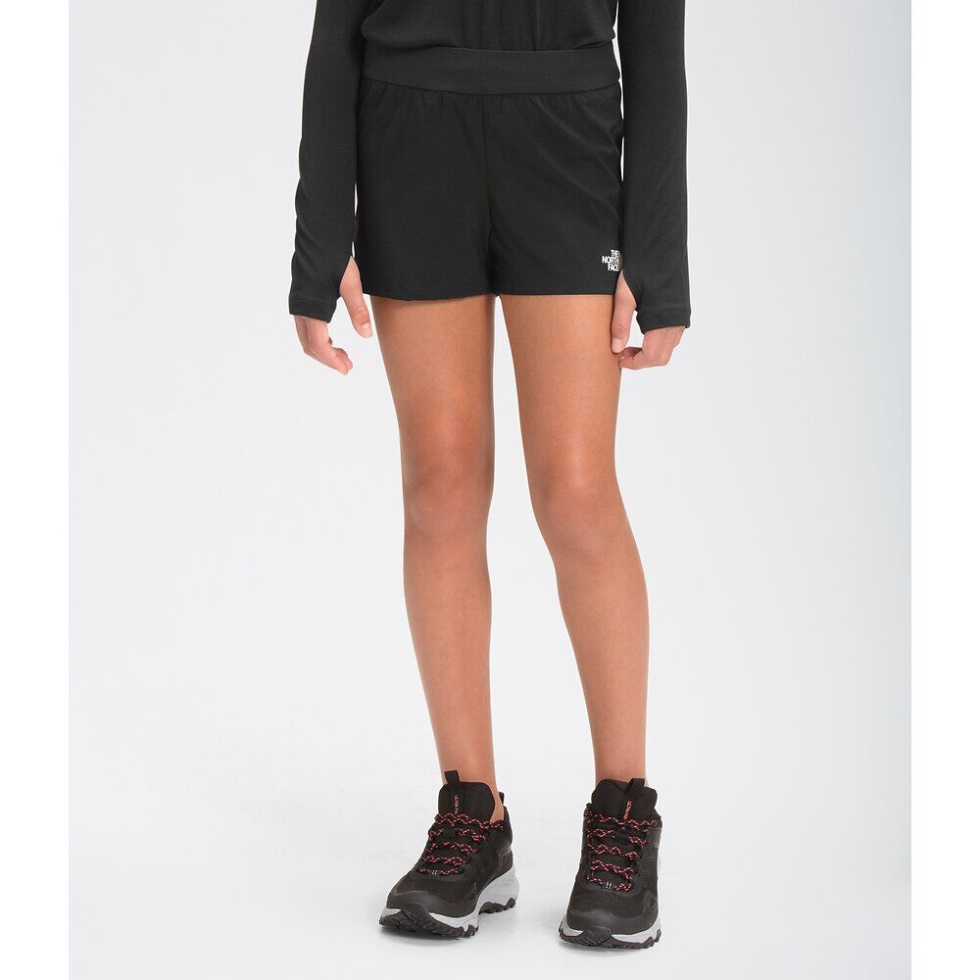 Girls On Mountain Shorts The North Face Black